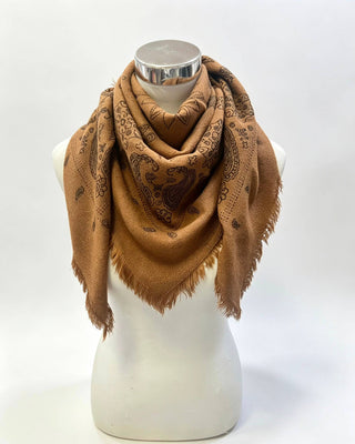 Foulard carré à motif paisley K24 – Lineta