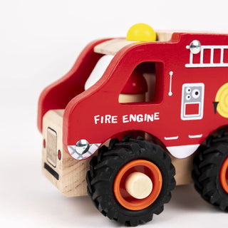 Camion de pompiers en bois