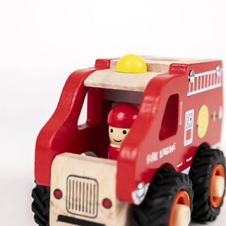 Camion de pompiers en bois