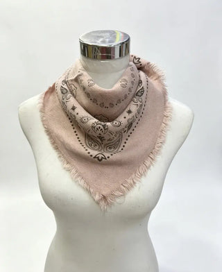 Petit foulard carré à motif bandana K25 – Lineta