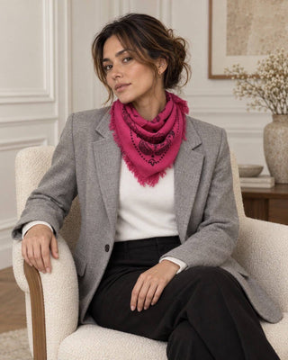 Petit foulard carré à motif bandana K25 – Lineta