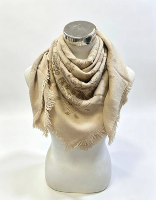 Foulard carré à motif paisley K24 – Lineta
