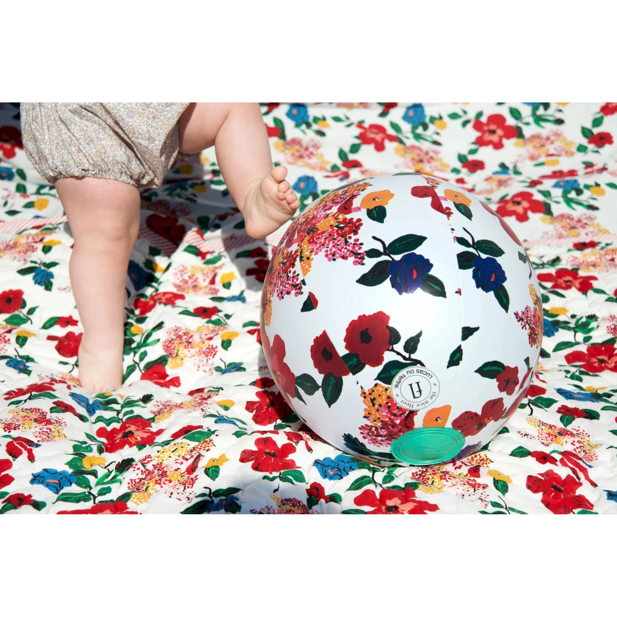 Ballon gonflable Hibiscus 40 cm - The Nice Fleet x Lucas Du Tertre