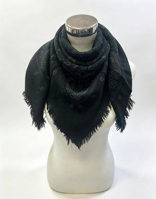 Foulard carré à motif paisley K24 – Lineta