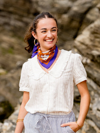 Petit foulard Ancolie caramel – Caladia
