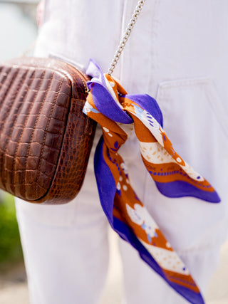 Petit foulard Ancolie caramel – Caladia