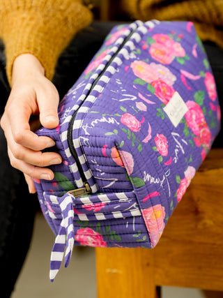Trousse de toilette Vivre d’amour violette matelassée – Caladia