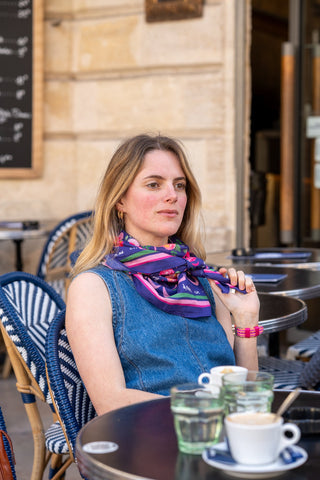 Grand foulard Vivre d’amour violet – Caladia