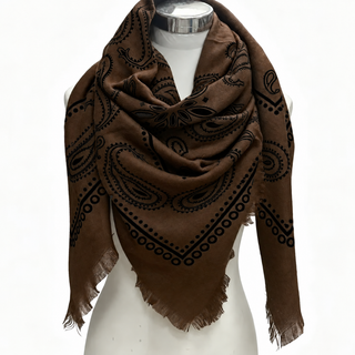 Grande écharpe carrée à motif paisley K2 – Lineta