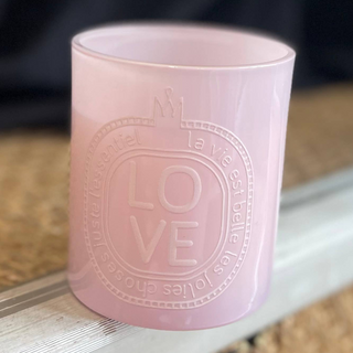 Bougie parfumée linge frais - LOVE