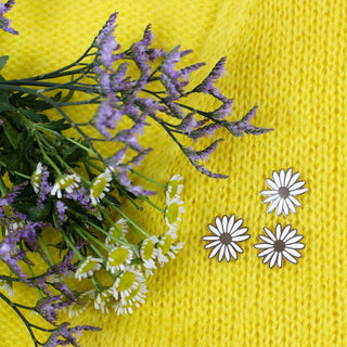 Pin’s Marguerite en laiton – My Lovely Thing