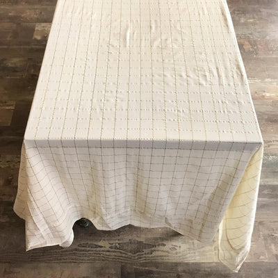 Nappe blanche fils or