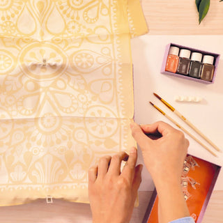 Peinture sur soie - Pétales Atelier 11